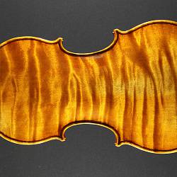 Il Cannone—a masterful imitation of the Giuseppe Guarneri violin